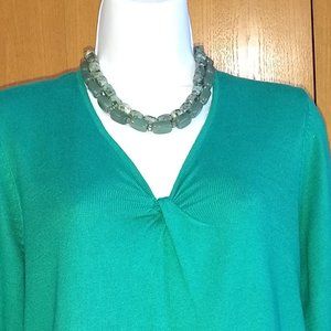 Ellen Tracy V-Neck Sweater Size L.